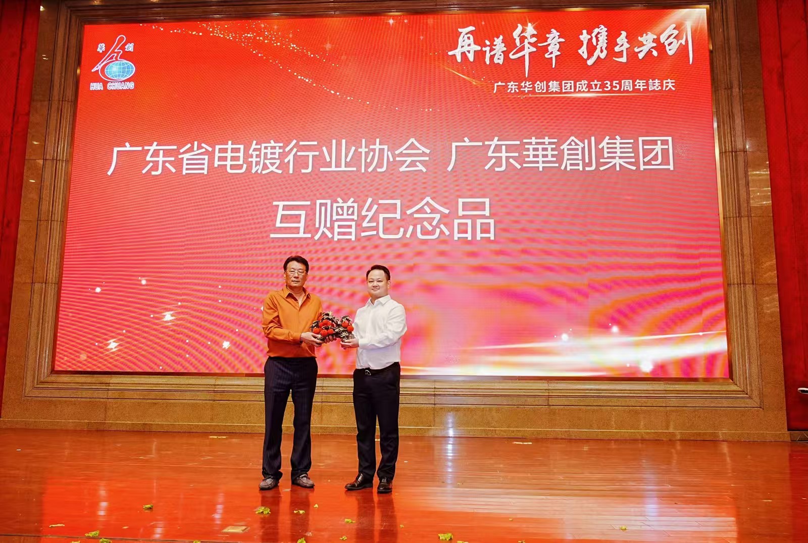 ca9f5cc52d032675ac272c7a3ee6ca2a.jpg 15.jpg