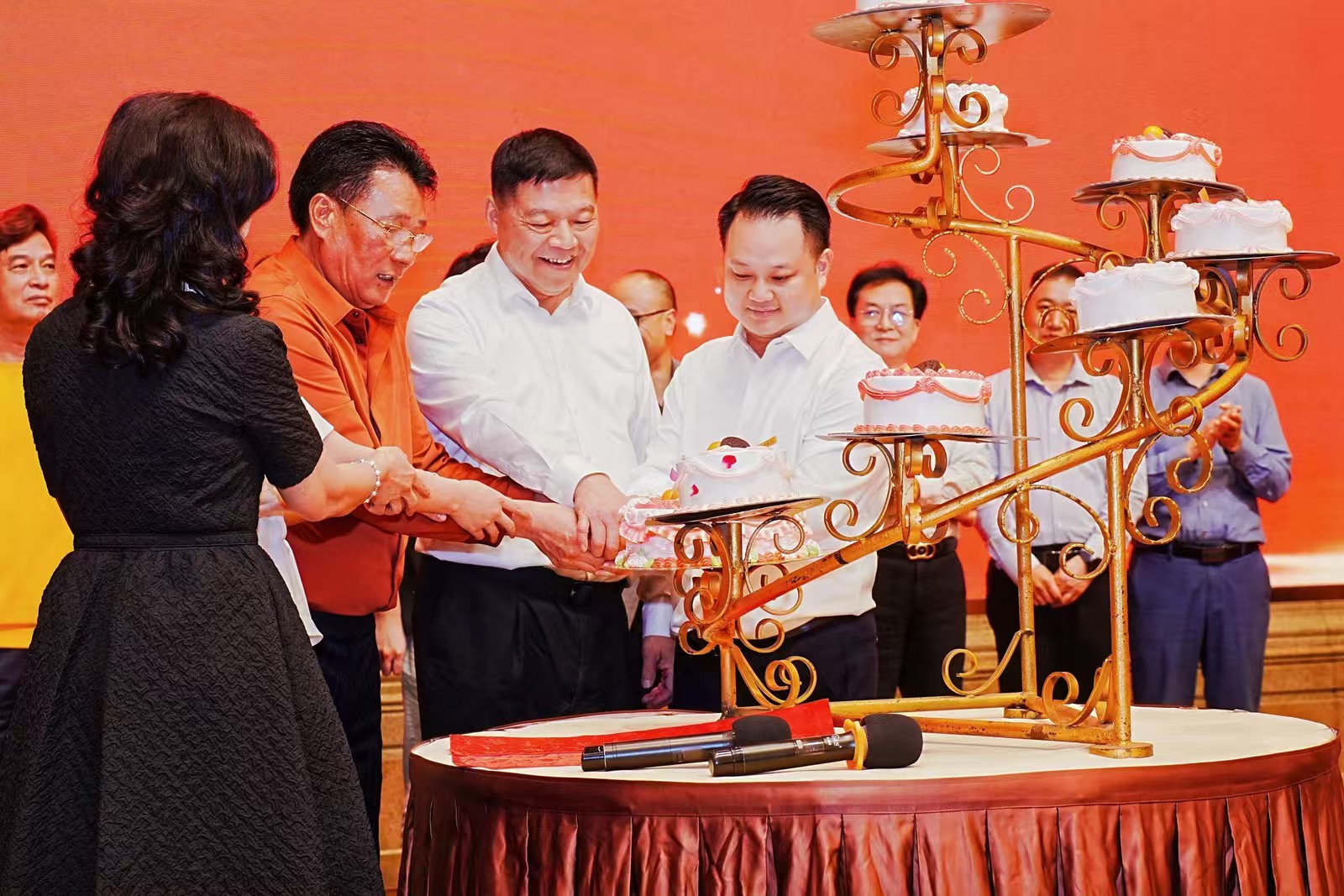 e6ce9d5e2b842f637c43901dff443a4e.jpg 16.jpg